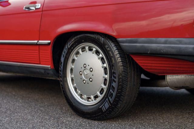 1987 Mercedes-Benz 560-Class Image 87
