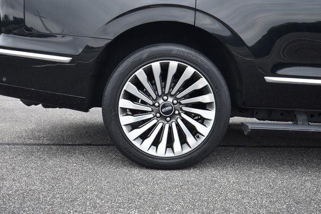 2019 Lincoln Navigator Image 21