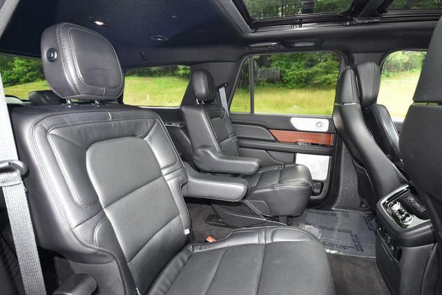 2019 Lincoln Navigator Image 27