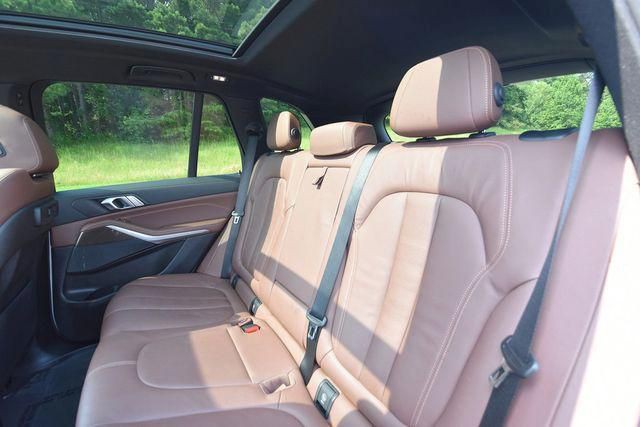 2022 BMW X5 Image 39