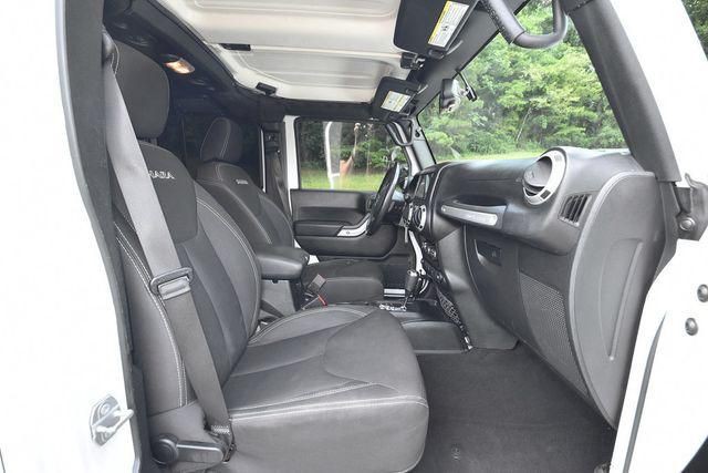 2018 Jeep Wrangler Image 22