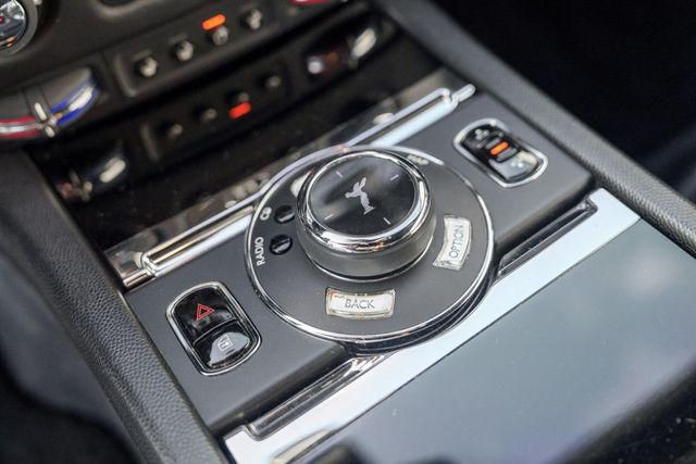 2015 Rolls-Royce Wraith Image 100