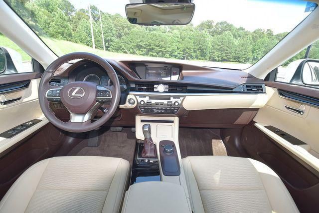 2018 Lexus ES 350 Image 10