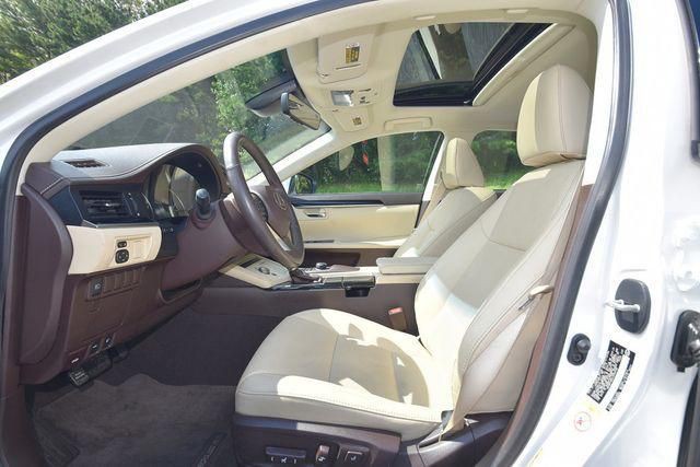 2018 Lexus ES 350 Image 25