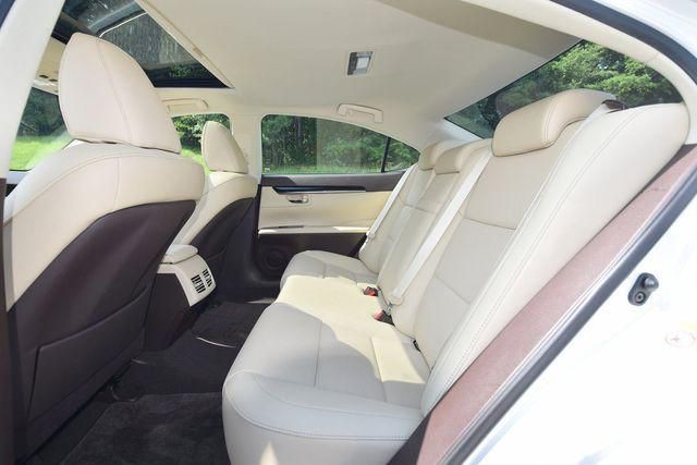 2018 Lexus ES 350 Image 26