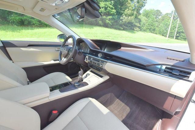 2018 Lexus ES 350 Image 33