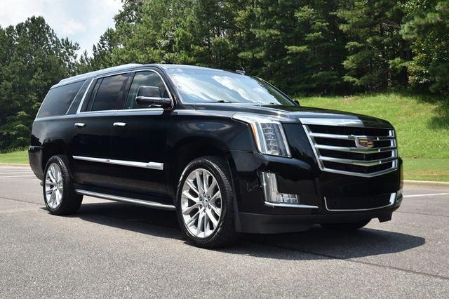 2018 Cadillac Escalade Image 2