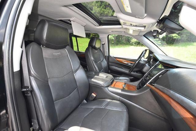 2018 Cadillac Escalade Image 9