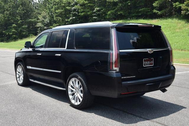 2018 Cadillac Escalade Image 11