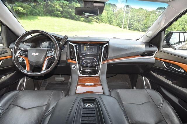 2018 Cadillac Escalade Image 28