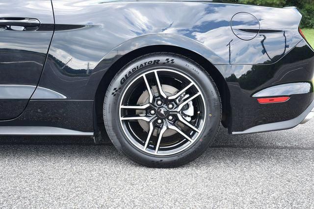2022 Ford Mustang Image 33