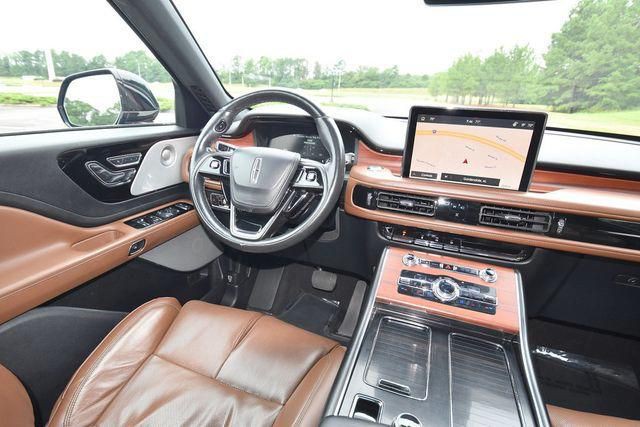 2022 Lincoln Aviator Image 8