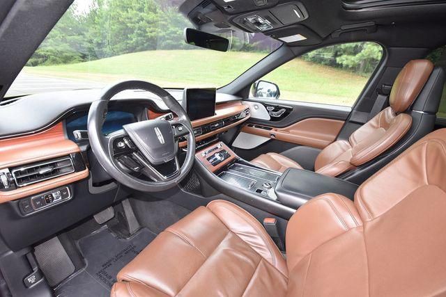 2022 Lincoln Aviator Image 9