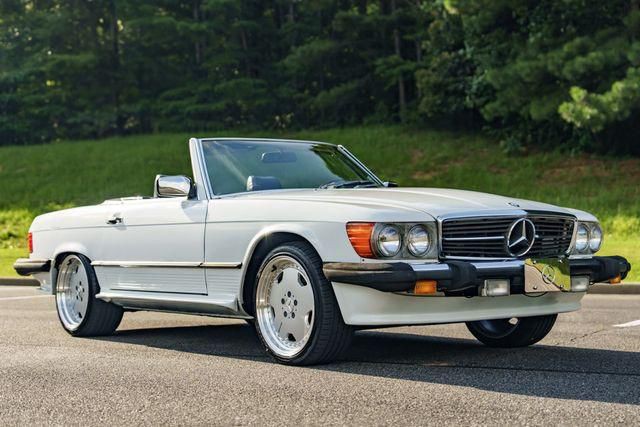 1988 Mercedes-Benz 560-Class Image 4