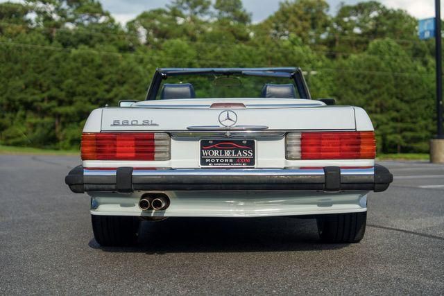 1988 Mercedes-Benz 560-Class Image 24