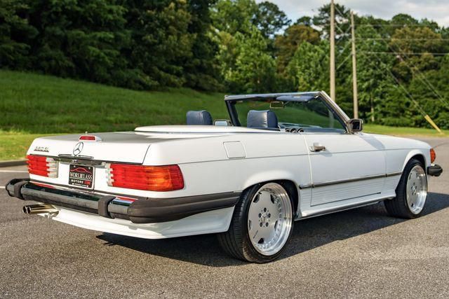 1988 Mercedes-Benz 560-Class Image 40