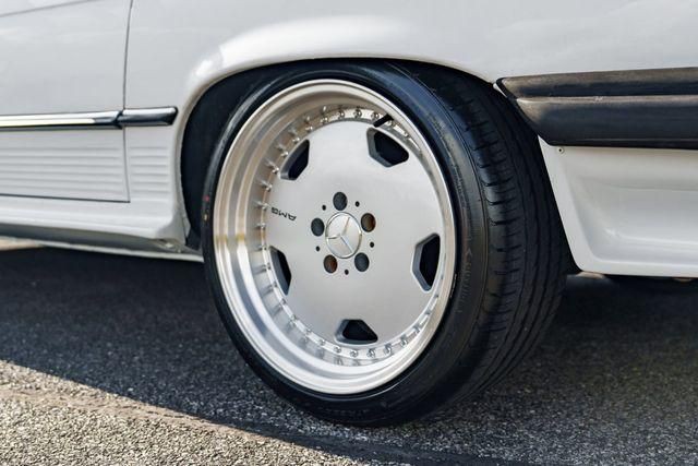 1988 Mercedes-Benz 560-Class Image 59