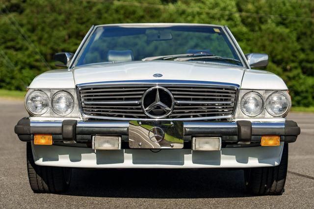 1988 Mercedes-Benz 560-Class Image 82