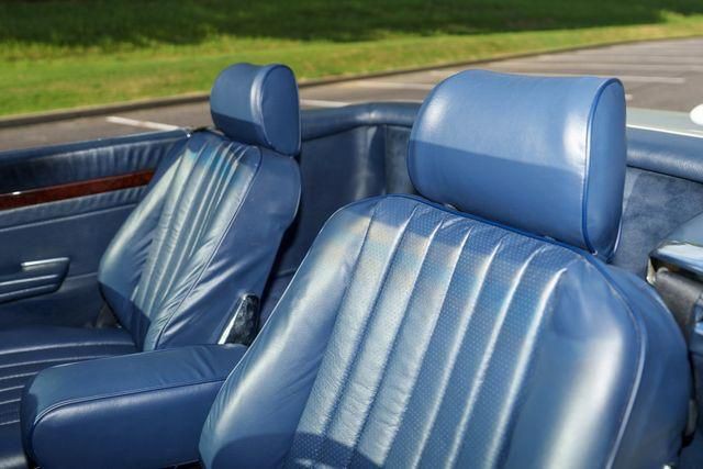 1988 Mercedes-Benz 560-Class Image 87