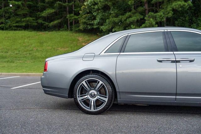 2014 Rolls-Royce Ghost Image 30