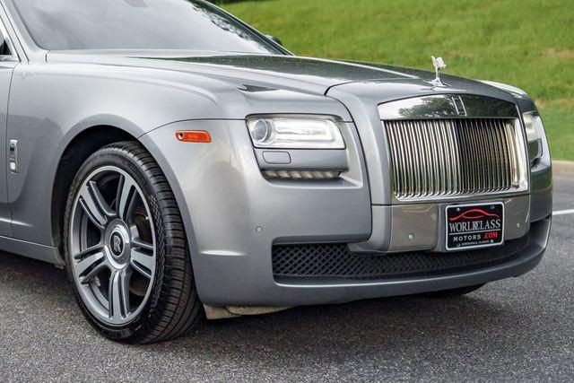 2014 Rolls-Royce Ghost Image 32