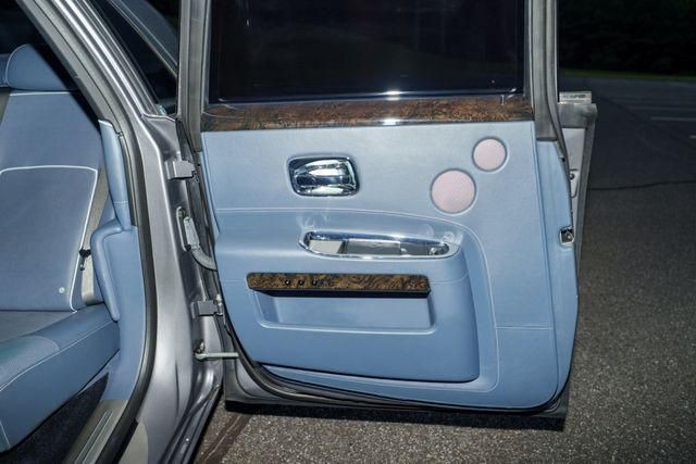 2014 Rolls-Royce Ghost Image 38