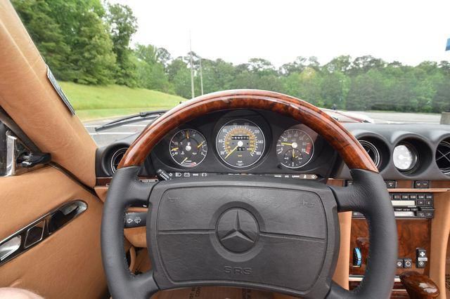 1987 Mercedes-Benz 560-Class Image 6