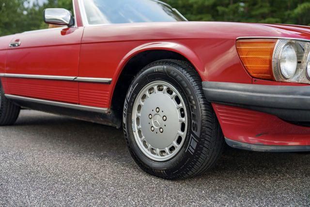 1987 Mercedes-Benz 560-Class Image 11