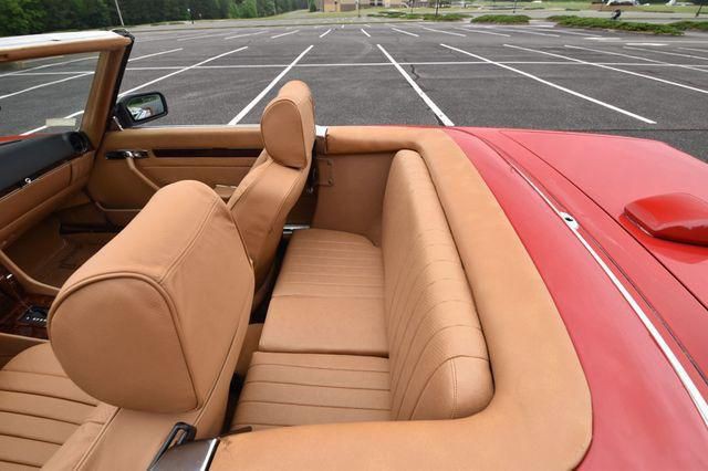 1987 Mercedes-Benz 560-Class Image 43