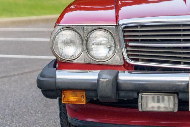 1987 Mercedes-Benz 560-Class Image 56