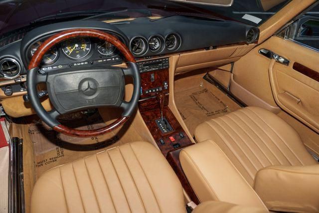 1987 Mercedes-Benz 560-Class Image 68