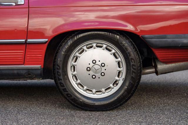 1987 Mercedes-Benz 560-Class Image 88