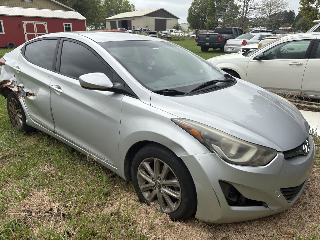 2014 Hyundai Elantra Image 2