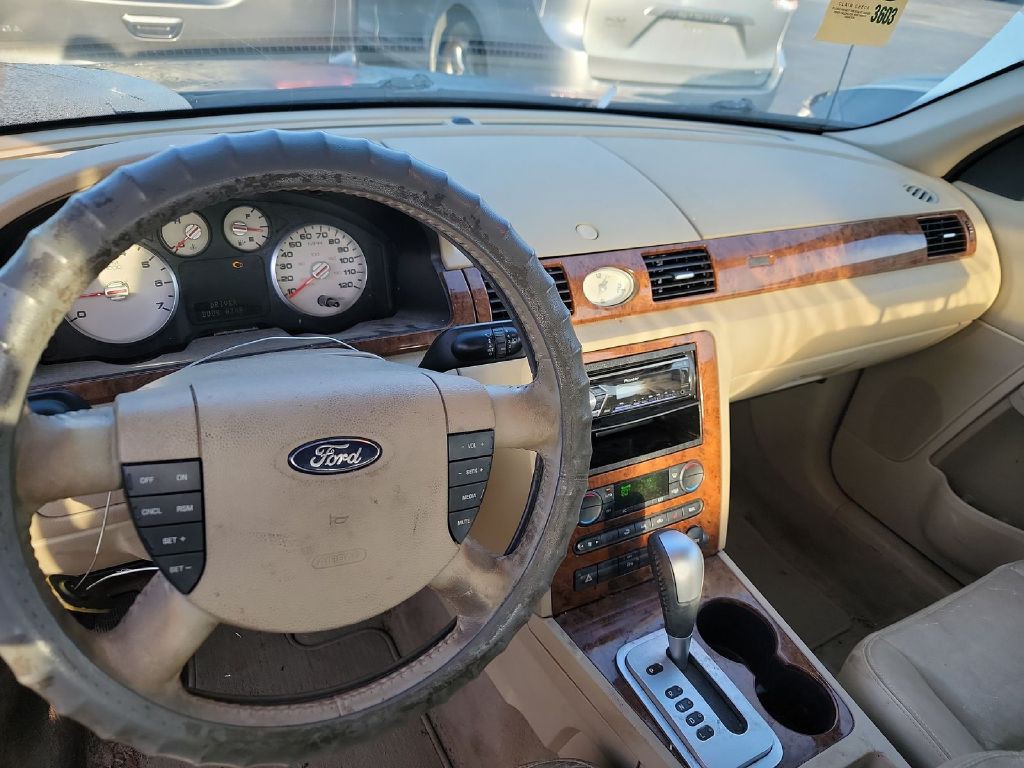 2007 Ford Five Hundred Image 7