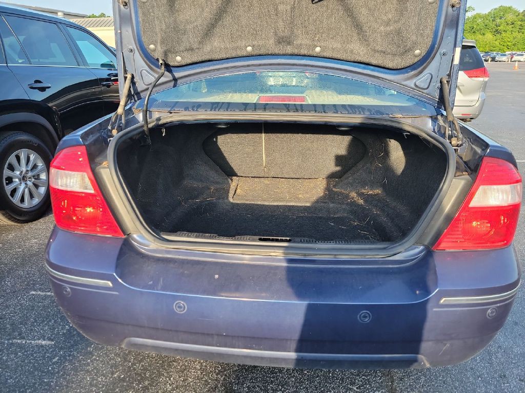 2007 Ford Five Hundred Image 9