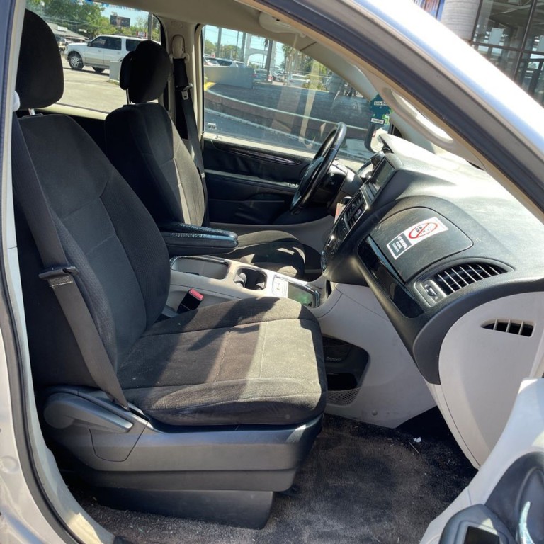 2012 Dodge Grand Caravan Image 5