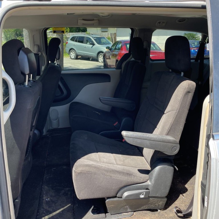 2012 Dodge Grand Caravan Image 6
