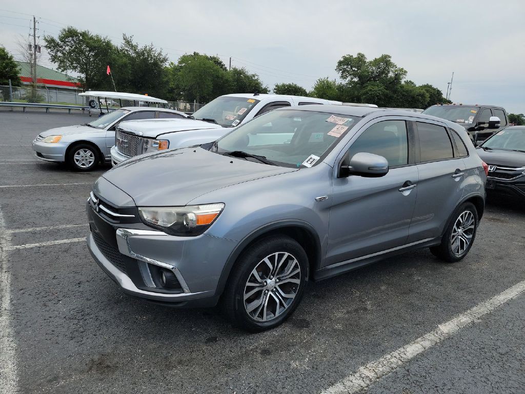 2018 Mitsubishi Outlander Image 1