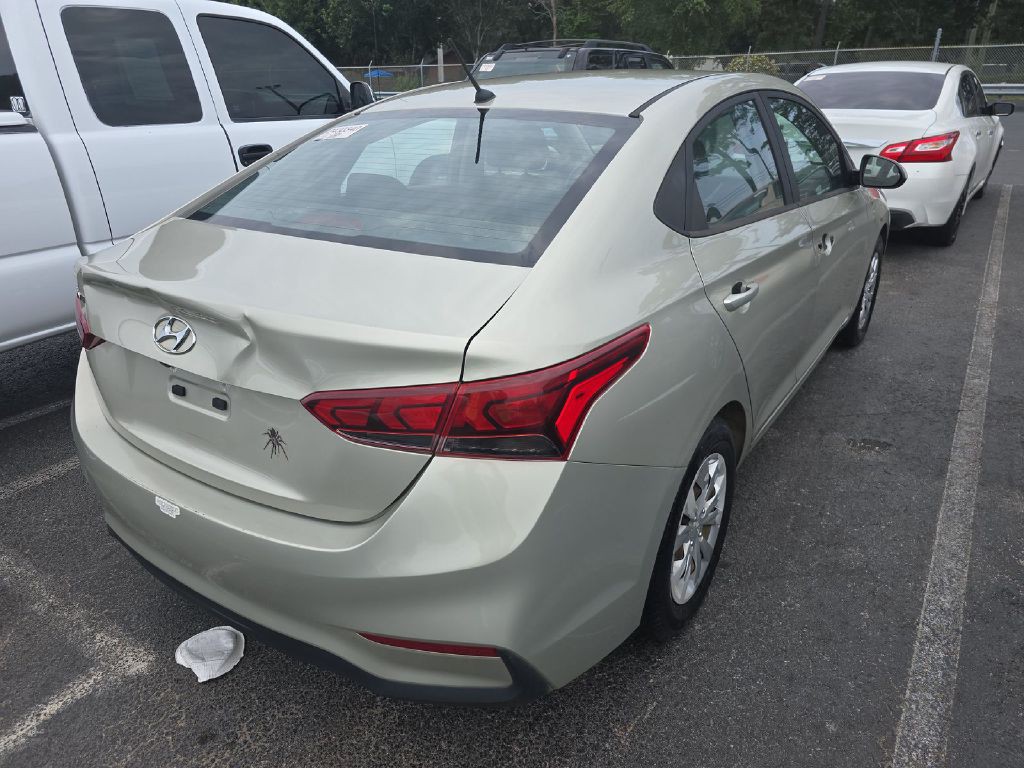 2019 Hyundai Accent Image 3