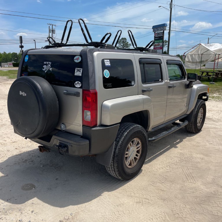 2007 HUMMER H3 Image 3