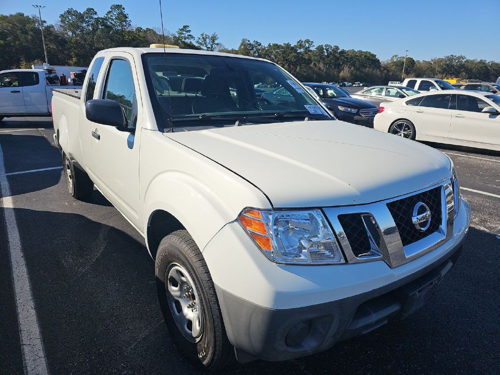2017 Nissan Frontier Image 2