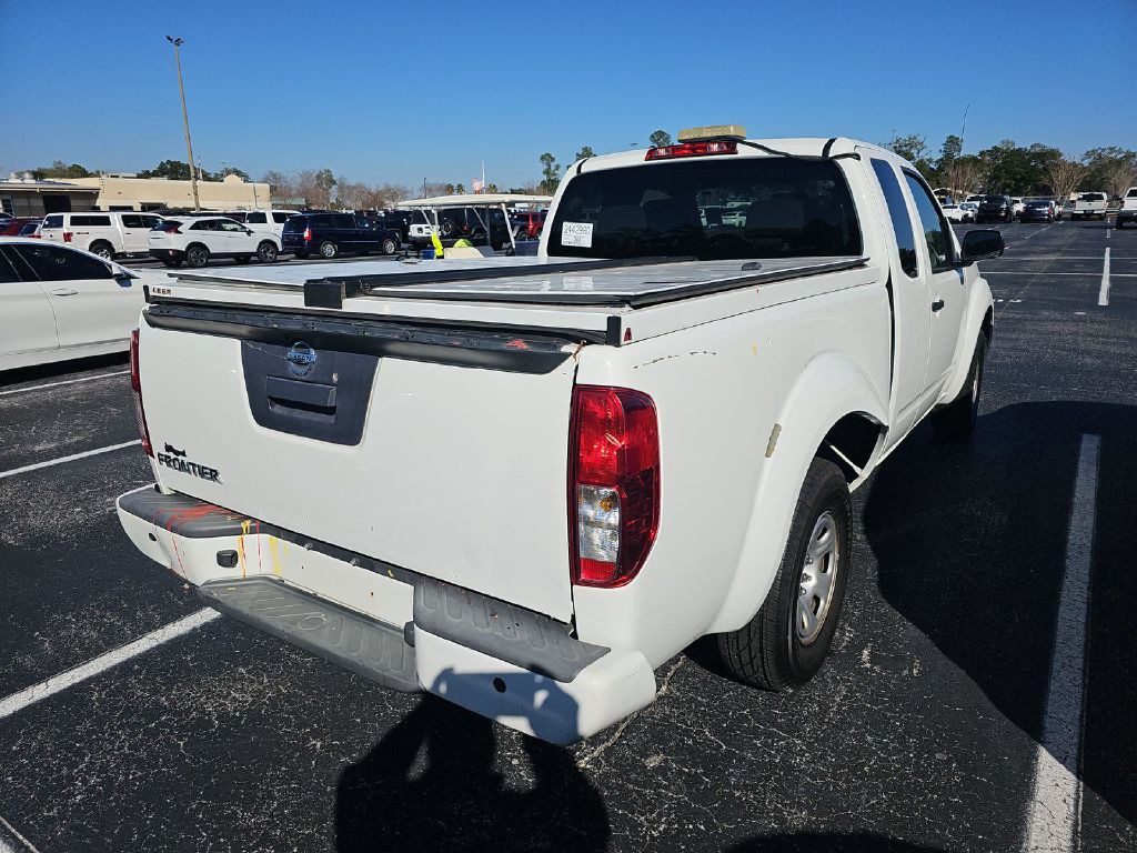 2017 Nissan Frontier Image 3