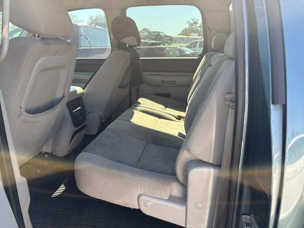 2011 Chevrolet Silverado 1500 Image 6
