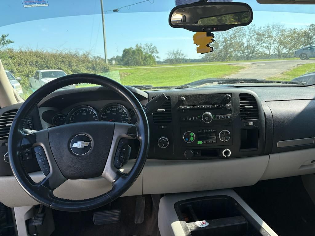2011 Chevrolet Silverado 1500 Image 8