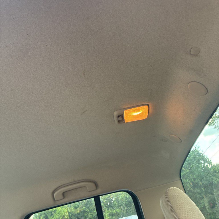 2007 Nissan Frontier Image 8