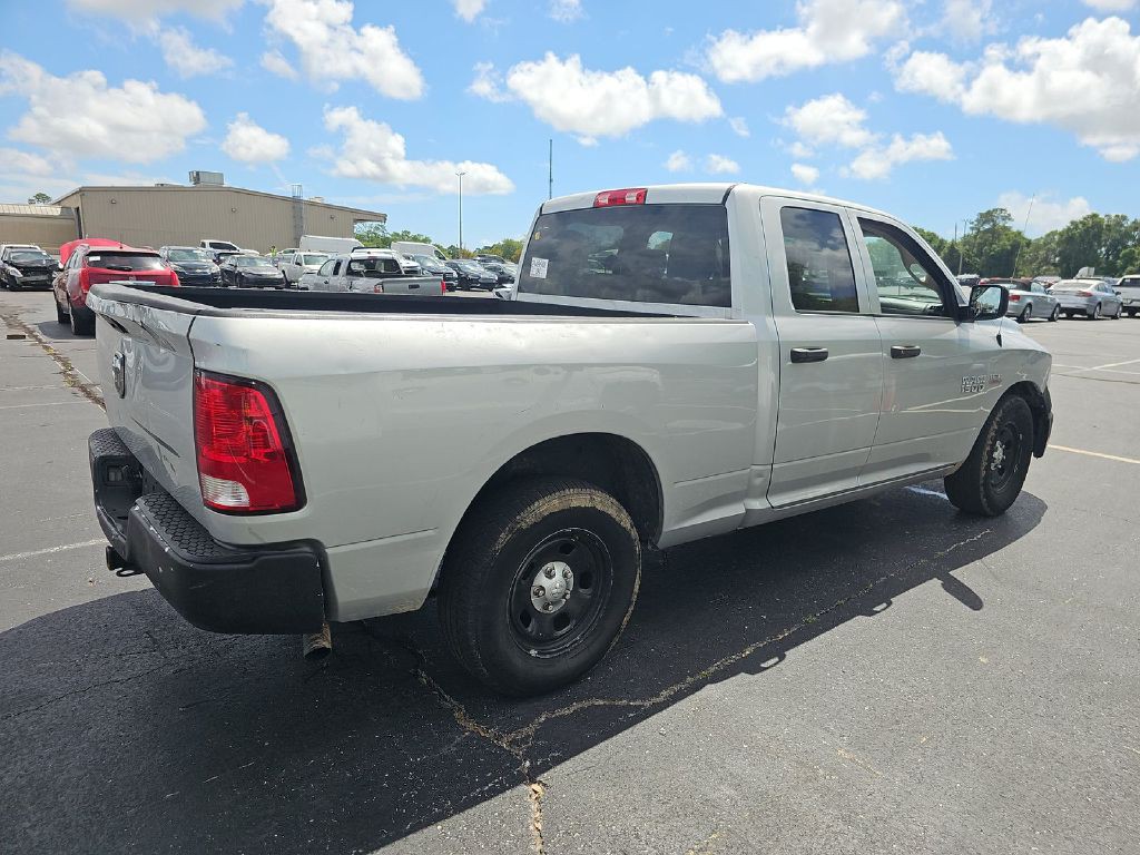 2015 RAM 1500 Image 3