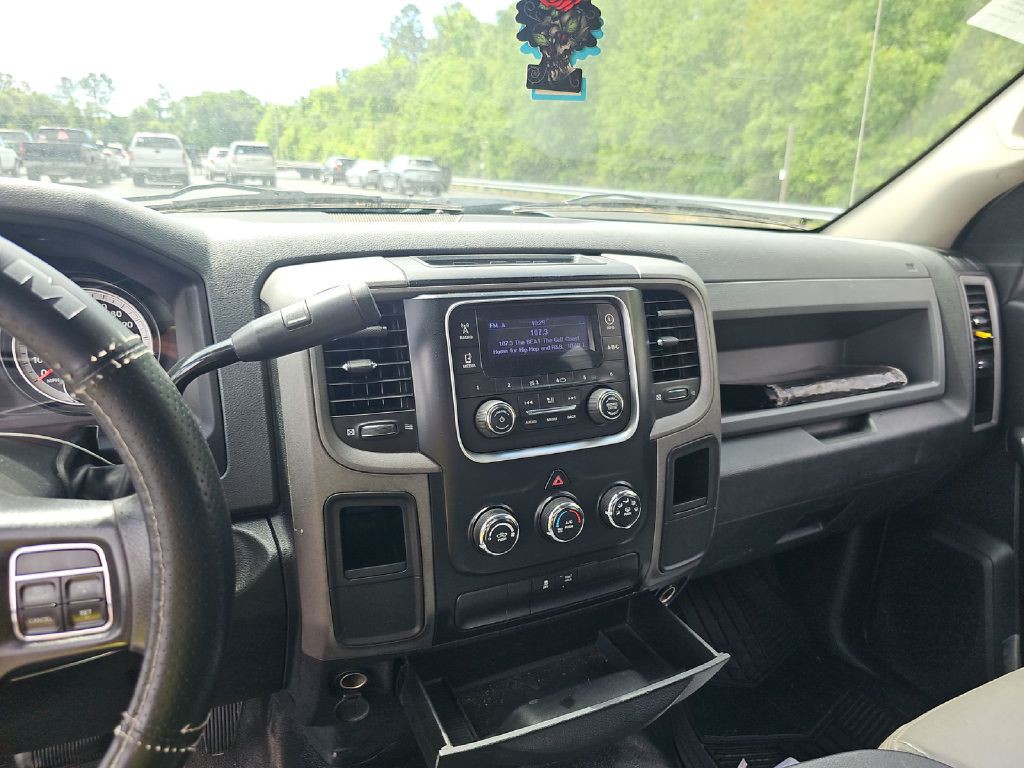 2015 RAM 1500 Image 7