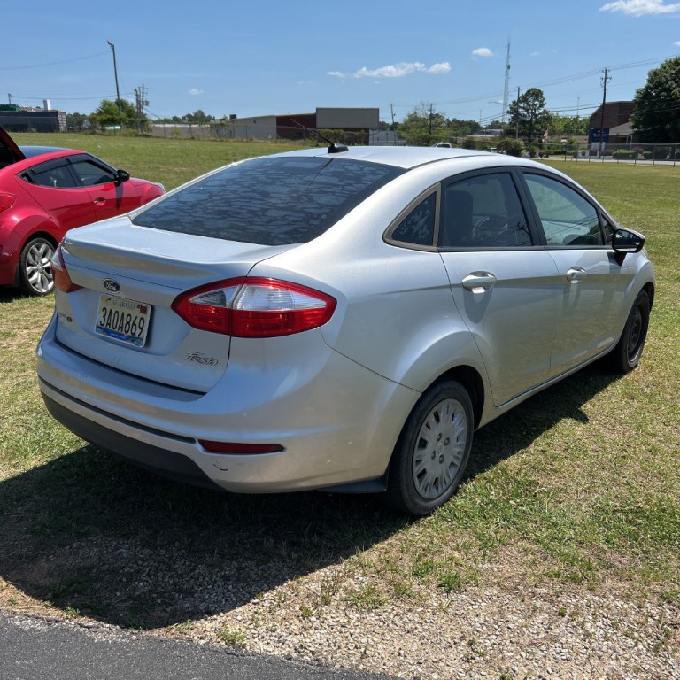 2015 Ford Fiesta Image 3