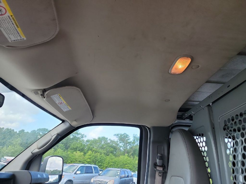 2015 Chevrolet Express Image 8