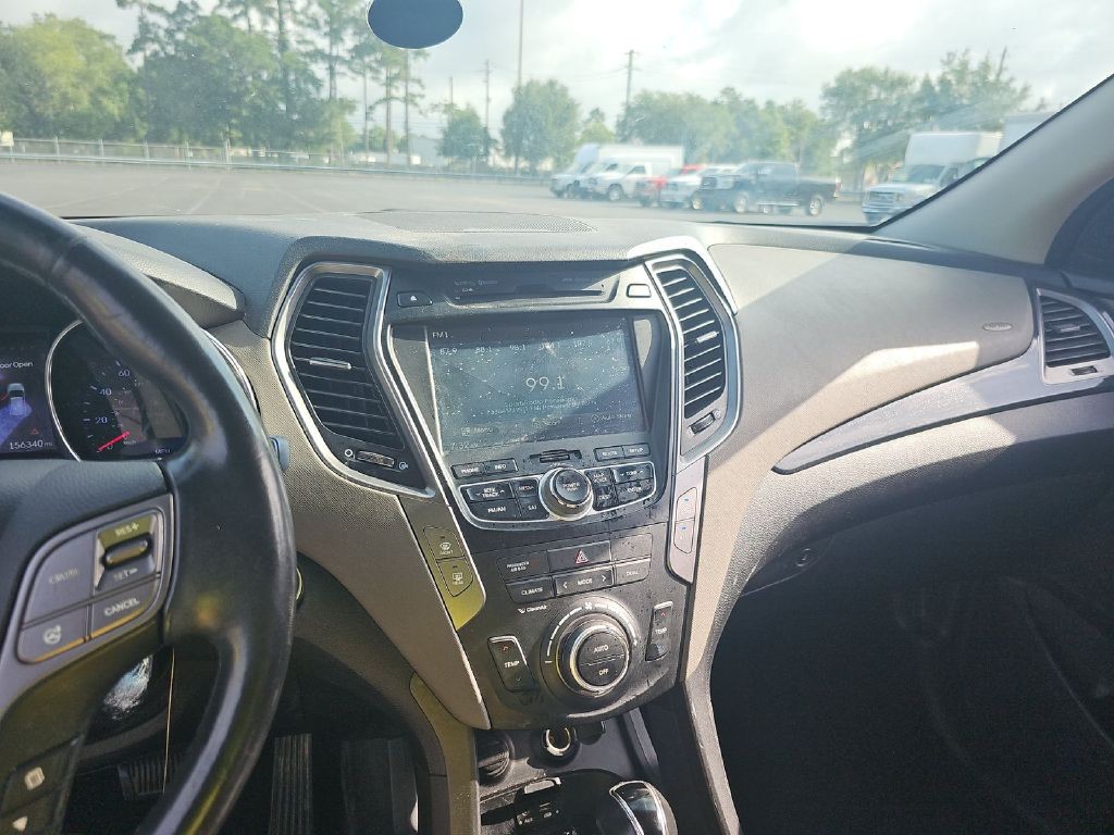 2016 Hyundai Santa Fe Image 7